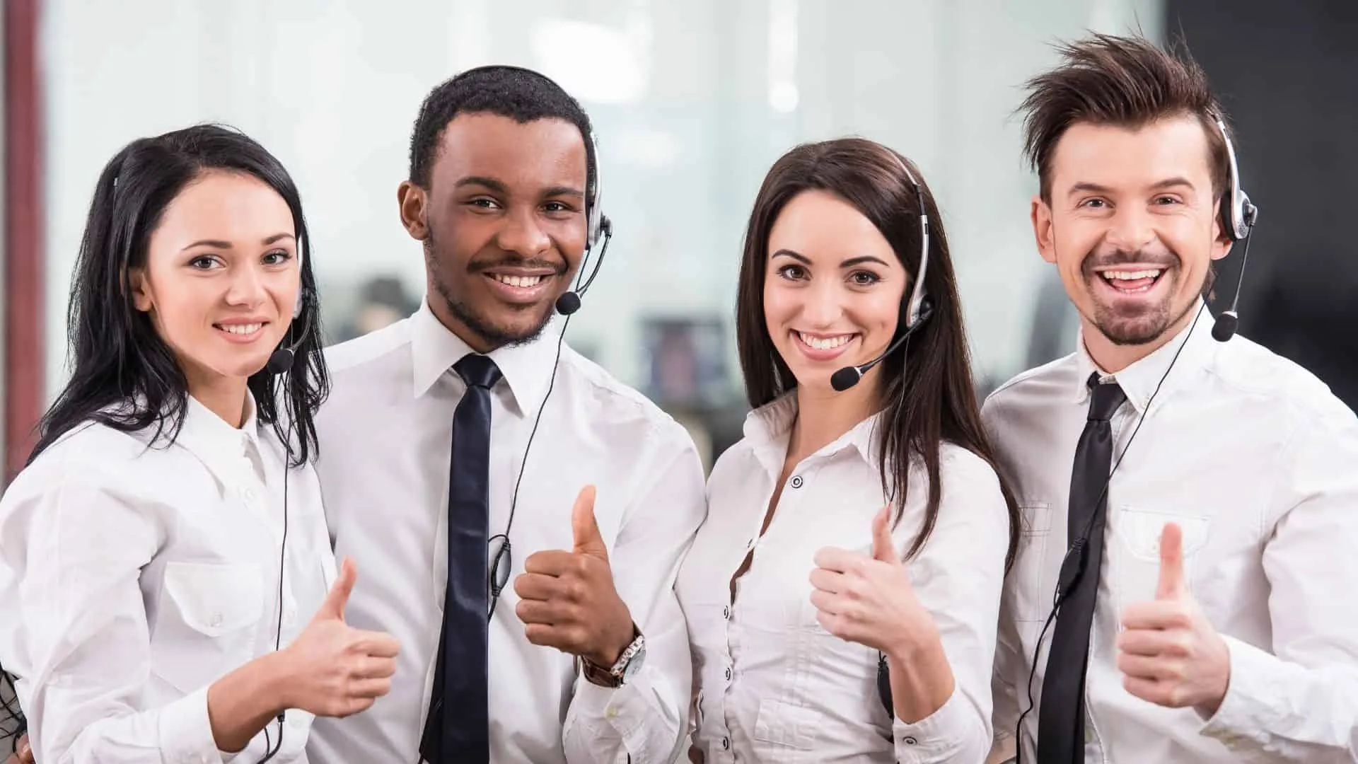 Calley agents giving a thumbs up